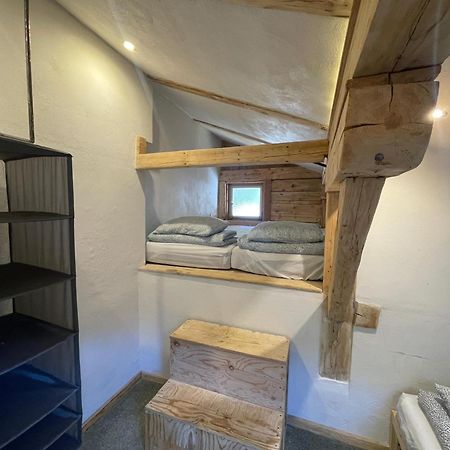 Backyard Mountain Hostel ไมย์อาโฮเฟิน ภายนอก รูปภาพ