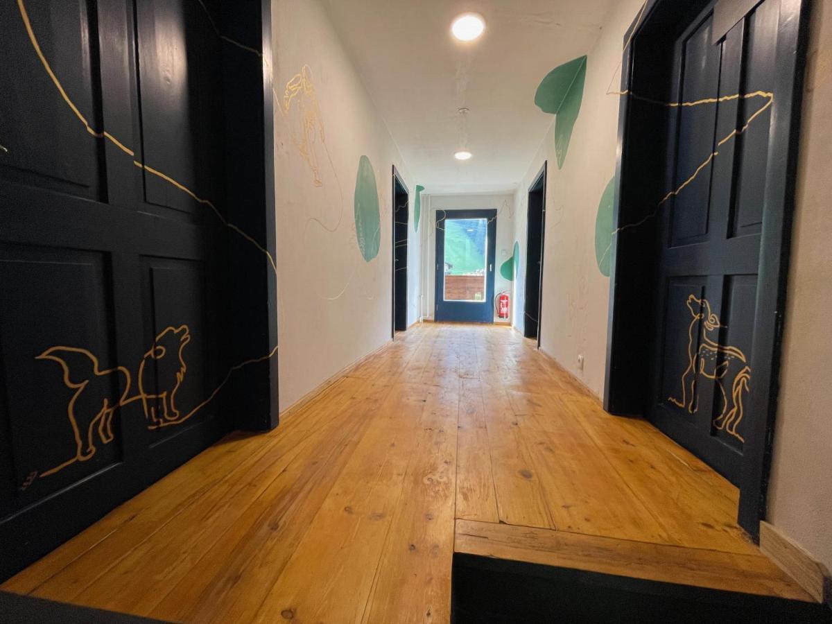 Backyard Mountain Hostel ไมย์อาโฮเฟิน ภายนอก รูปภาพ