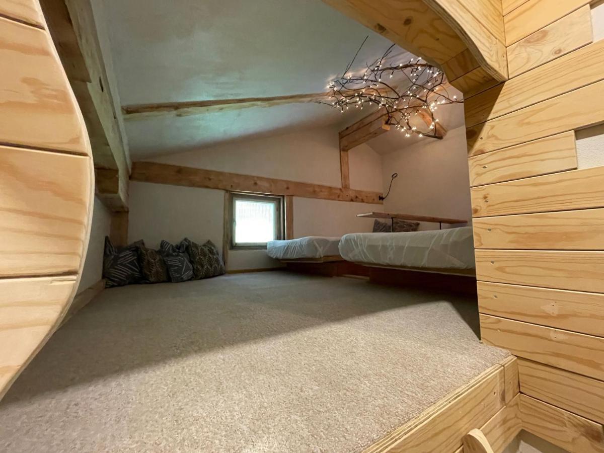 Backyard Mountain Hostel ไมย์อาโฮเฟิน ภายนอก รูปภาพ