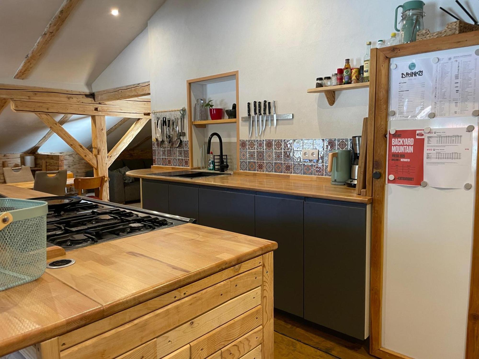 Backyard Mountain Hostel ไมย์อาโฮเฟิน ภายนอก รูปภาพ
